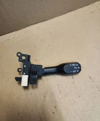 Toyota Corolla Verso E121 Cruise control stalk 18A174