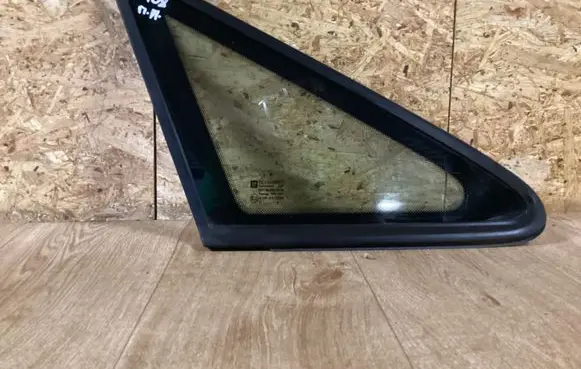 Opel Zafira A Front door vent window glass four-door DOT36AS2M129 43R007022