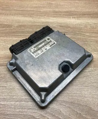 Opel Vectra B Engine control unit/module ECU 90569348 0281001634 Used