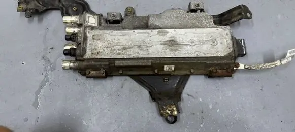 BMW 3 F30 F35 F31 Voltage converter inverter 8685982