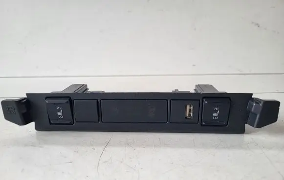 Toyota Yaris Cross Other switches/knobs/shifts 554070D020