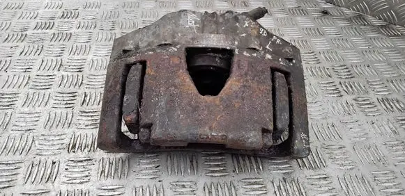 Volvo XC90 Front brake caliper