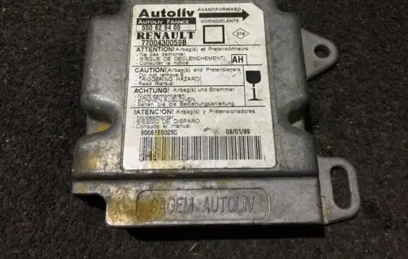 Renault Megane I Airbag control unit/module 7700430059b 550629400