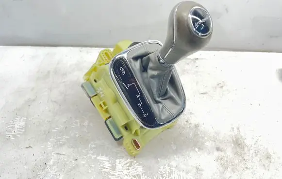 Mercedes-Benz CLK A209 C209 Gear shifter/selector A2032675524