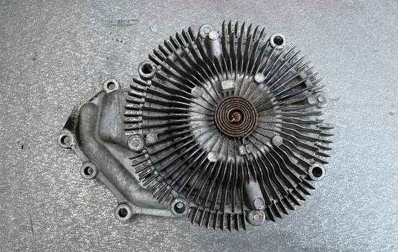 Nissan Patrol Y61 Water pump 210102W227