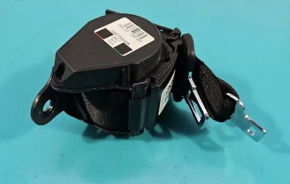 BMW 5 G30 G31 G38 Middle seatbelt (rear) 635775400A IMPRK1550657
