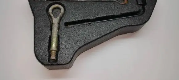 Nissan Almera Tino Tool set 84978BU000