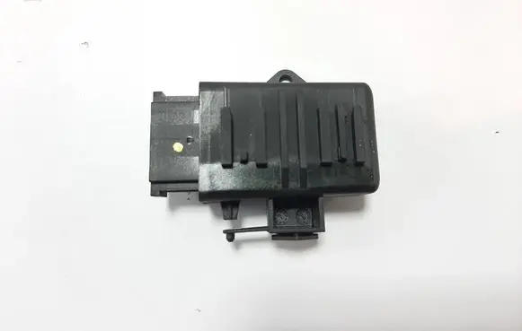 Volkswagen Sharan Seat heating relay 5K0959772