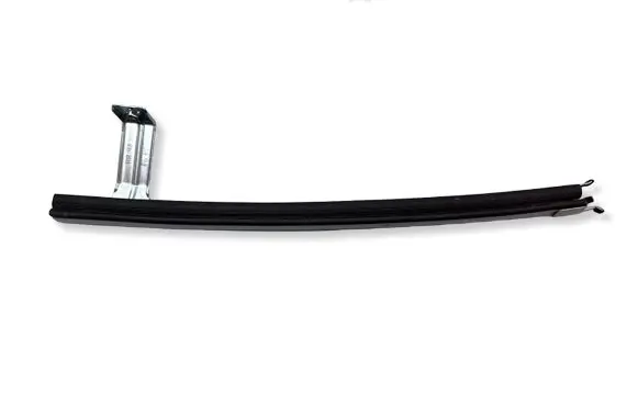 Nissan Juke II F16 Front door windshield rail 