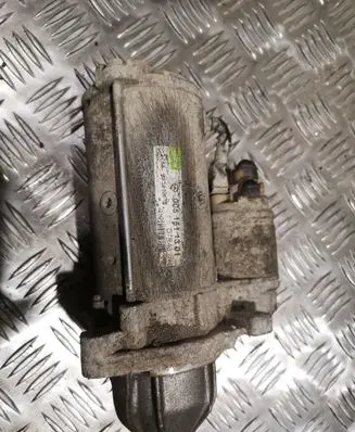 Mercedes-Benz Vito Viano W639 Starter motor 0051511301 D7R46