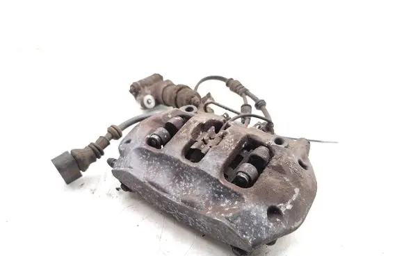 Volkswagen Touareg I Rear brake caliper 7P0615424