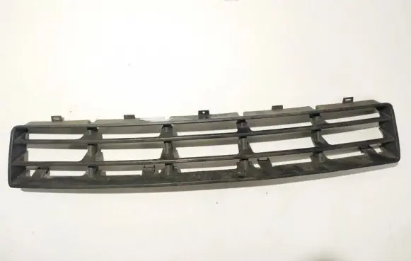 Volkswagen Golf IV Front bumper lower grill 1j0853677d