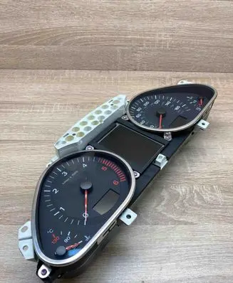 Audi A6 S6 C6 4F Speedometer (instrument cluster) 4F0920981F 4F0910930C