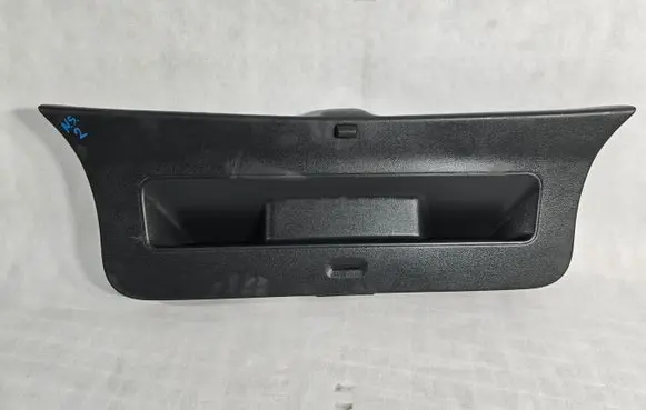 Volkswagen Polo V 6R Tailgate/trunk upper cover trim 6R6867601A