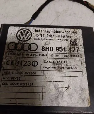 Audi A4 S4 B6 8E 8H Alarm control unit/module 8H0951177 36591032149A