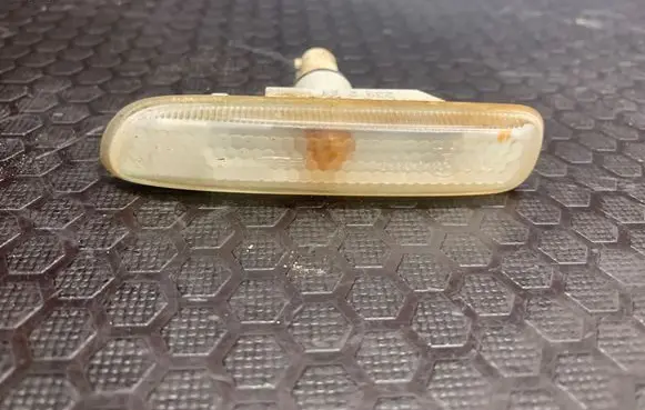 BMW 3 E46 Front fender indicator light 239264
