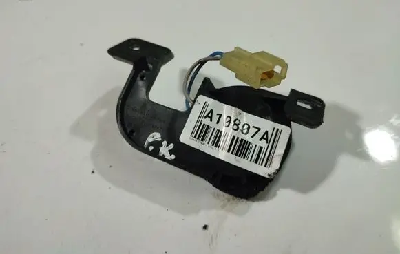 Subaru Legacy Front door speaker