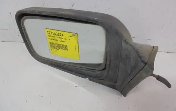 Nissan Sunny Manual wing mirror 