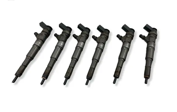 BMW 5 E60 E61 Fuel injectors set 7794652