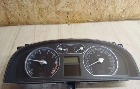 Renault Laguna II Speedometer (instrument cluster) 8200291332 503000960502