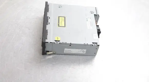 Skoda Octavia Mk2 (1Z) CD/DVD changer 1Z0035111A