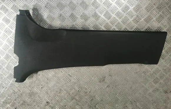 (B) pillar trim (bottom)