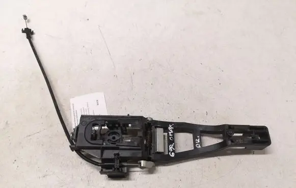 Ford Focus C-MAX Front door exterior handle/bracket 3M51R224A37