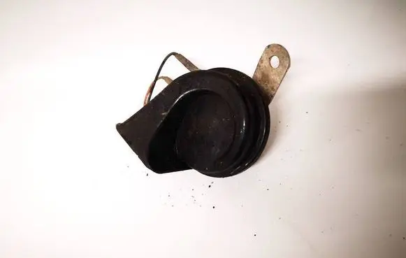 Audi A3 S3 8P Horn signal e9006036