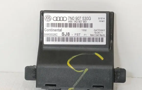 Volkswagen PASSAT B7 Gateway control module 5WK50026C 1K0907951