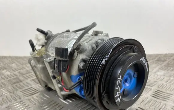 Hyundai Santa Fe Air conditioning (A/C) compressor (pump) P049S500