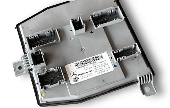 Mercedes-Benz E W213 Central body control module A2139008626