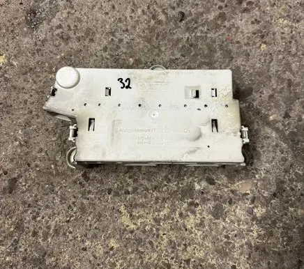 BMW 5 E39 Fuse box set 8387544 8387545