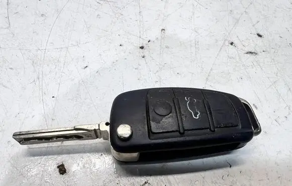 Audi A6 S6 C6 4F Ignition key/card 4F0837220D