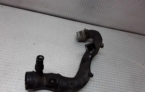 Audi A3 S3 8L Turbo air intake inlet pipe/hose 1J0129654S