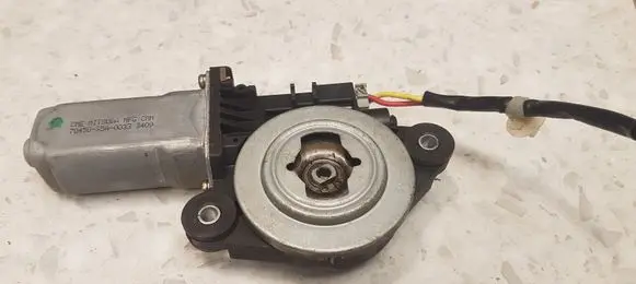 Honda CR-V Sunroof motor/actuator 70450SSA0033 3409