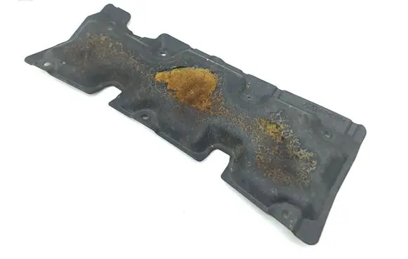 Engine bonnet/hood sound/heat insulation