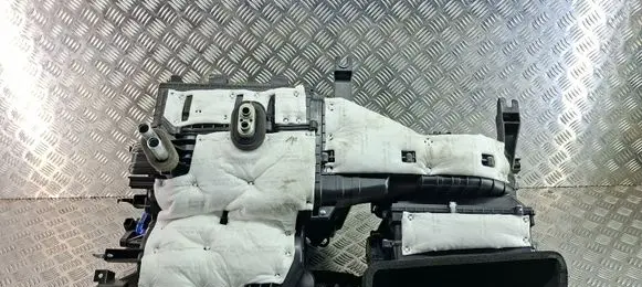 Hyundai Tucson TL Interior heater climate box assembly