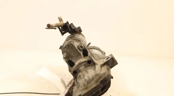 Mazda 3 II Starter motor M000T88981