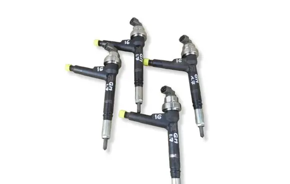 Opel Corsa C Fuel injector 8973138612 03F01570