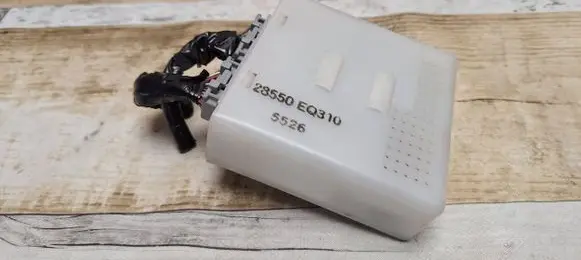 Nissan X-Trail T30 Other control units/modules 28550EQ310 5526