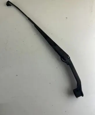 Mitsubishi Pajero Front wiper blade arm