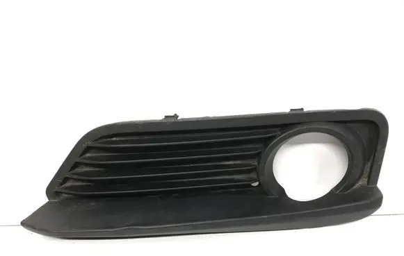 BMW 1 F20 F21 Front fog light trim/grill 7371666 5111 10833610