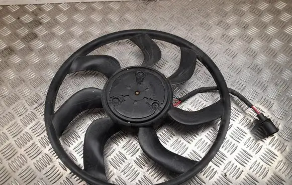 Audi A5 Radiator cooling fan shroud 8W0959455F