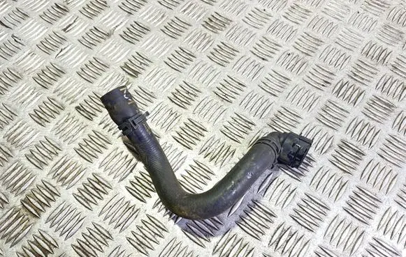 Volkswagen PASSAT B7 Engine coolant pipe/hose 3AA122073A