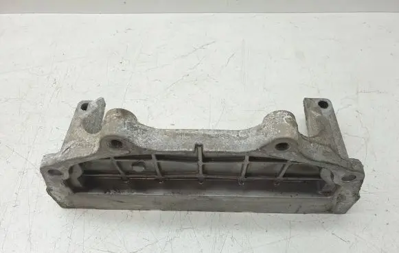 Chrysler Pacifica Engine mounting bracket 53021371AB 53021371 53021371-AB
