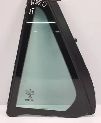 Opel Vectra C Rear side window A212730