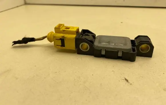 Audi A3 S3 8P Airbag deployment crash/impact sensor 4B0959643C 110403 0231A02RQG12