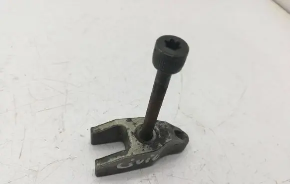 Honda Civic Fuel Injector clamp holder