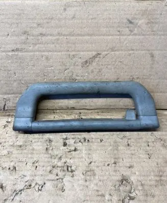 BMW 5 E34 Rear interior roof grab handle 8102403