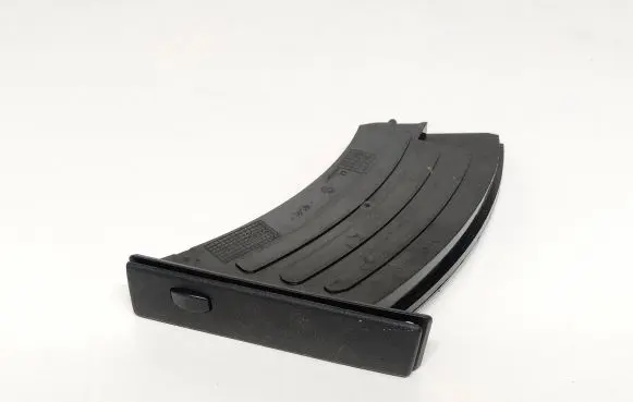 BMW 5 E60 E61 Cup holder 7063165